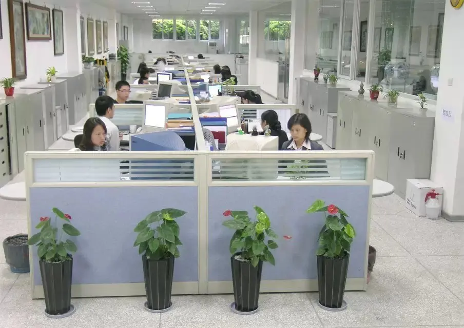 The injection molding workshop