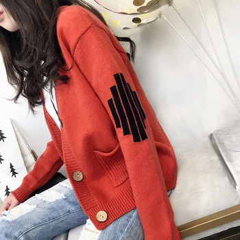 

Sweater jacket, Korean version 2020 new style long sleeved jacket, short knitted cardigan in spring and autumn.