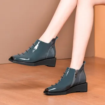 

MLJUESE 2020 women soft ankle boots cow leather black color rivets winter short plush square toe wedges heel boots women boots