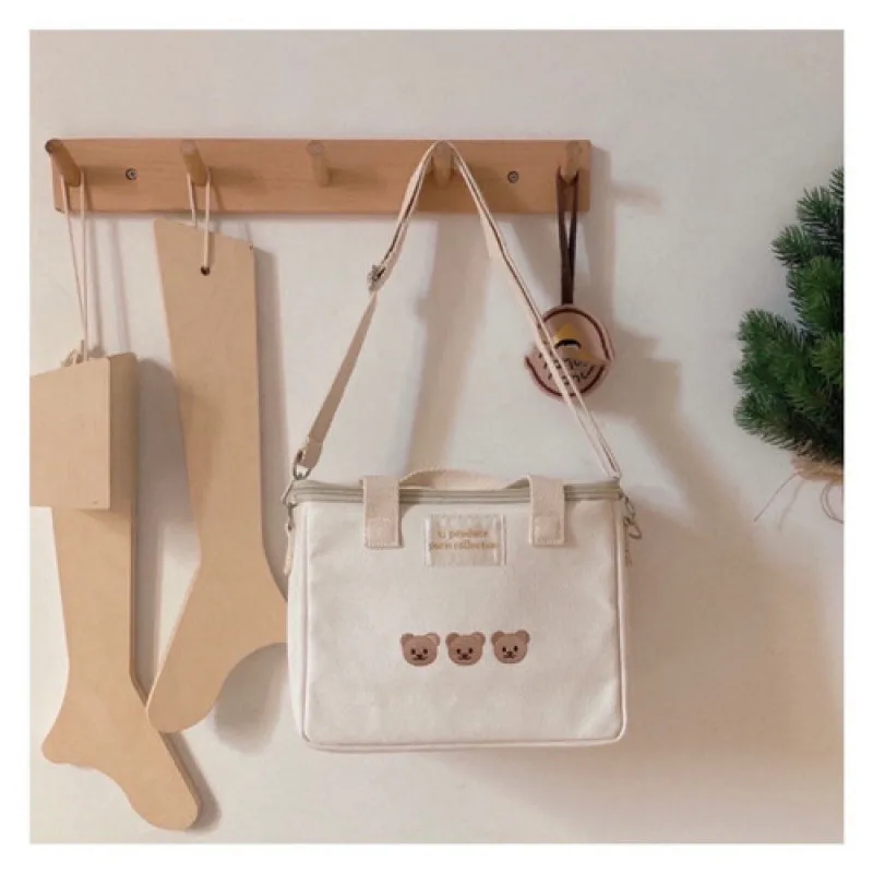 

Bear Embroidery Thermal Insulation Mommy Bag Multifunctional Mother Baby Bag Out Messenger Fashion Mommy Bag