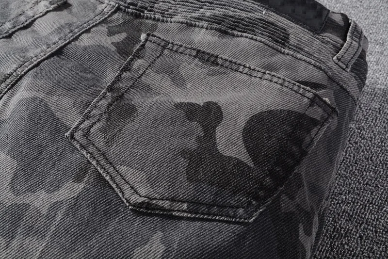 Camouflage gray jeans 8