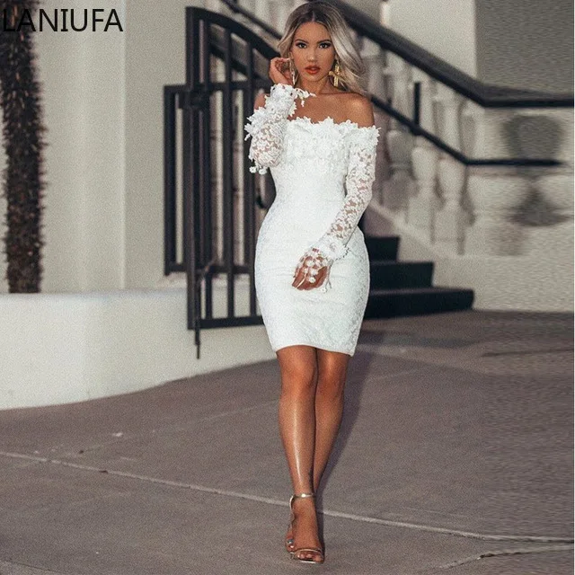 Women dress Sexy Hollow Out Long sleeve beach Dress women Knee Above Mini dress white Lace wedding Party Dress Women mujer Y895