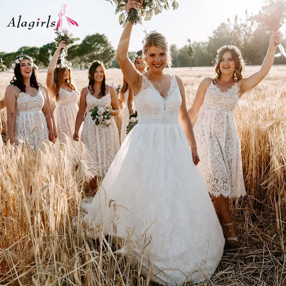 

Simple Plus Size Wedding Dresses Tank V Neck Backless Lace Bride Dress Elegant Embroidery Vestidos de novia 2020