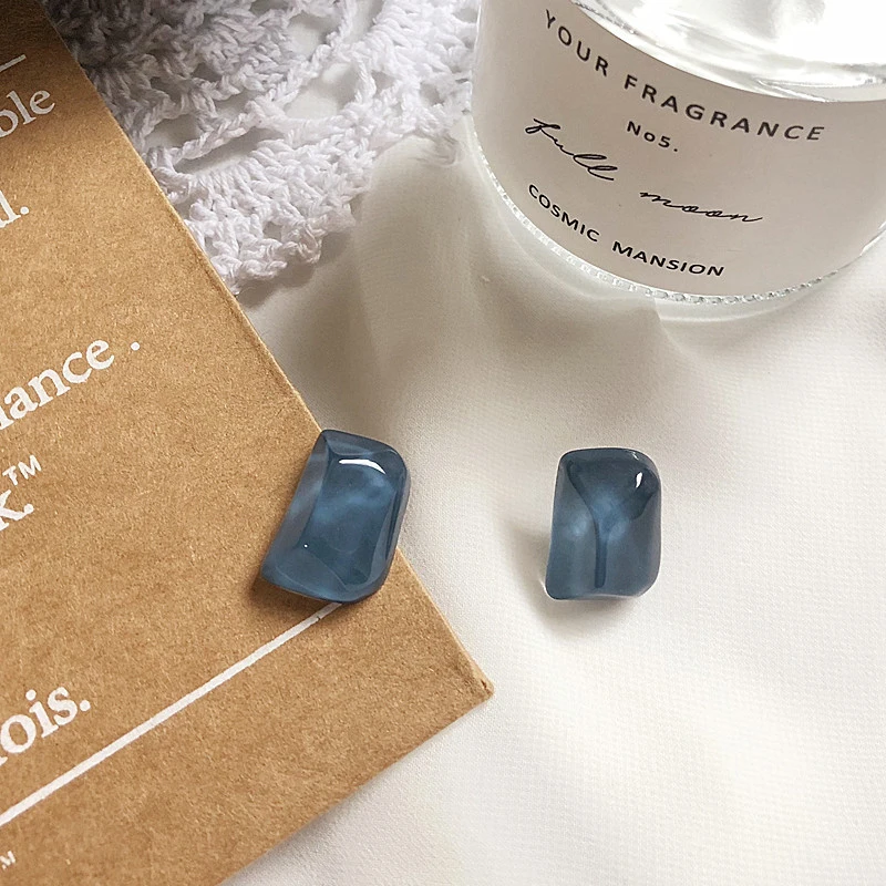 

Korean Fashion Blue Water Ripple Irregular Stud Earrings Vintage Geometric Resin Push Back Earring For Women Fashion Jewelry
