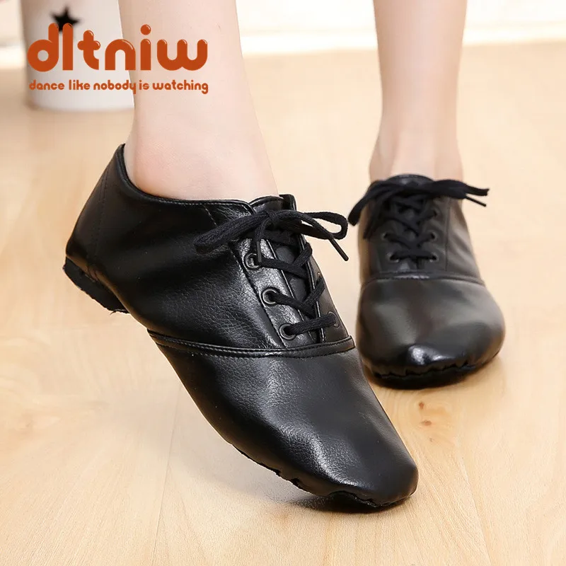 Prix Femmes hommes enfants baskets cuir synthétique polyuréthane noir à lacets Jazz Chaussure bottes Split semelles intérieures danse Chaussure chaussures de danse moderne