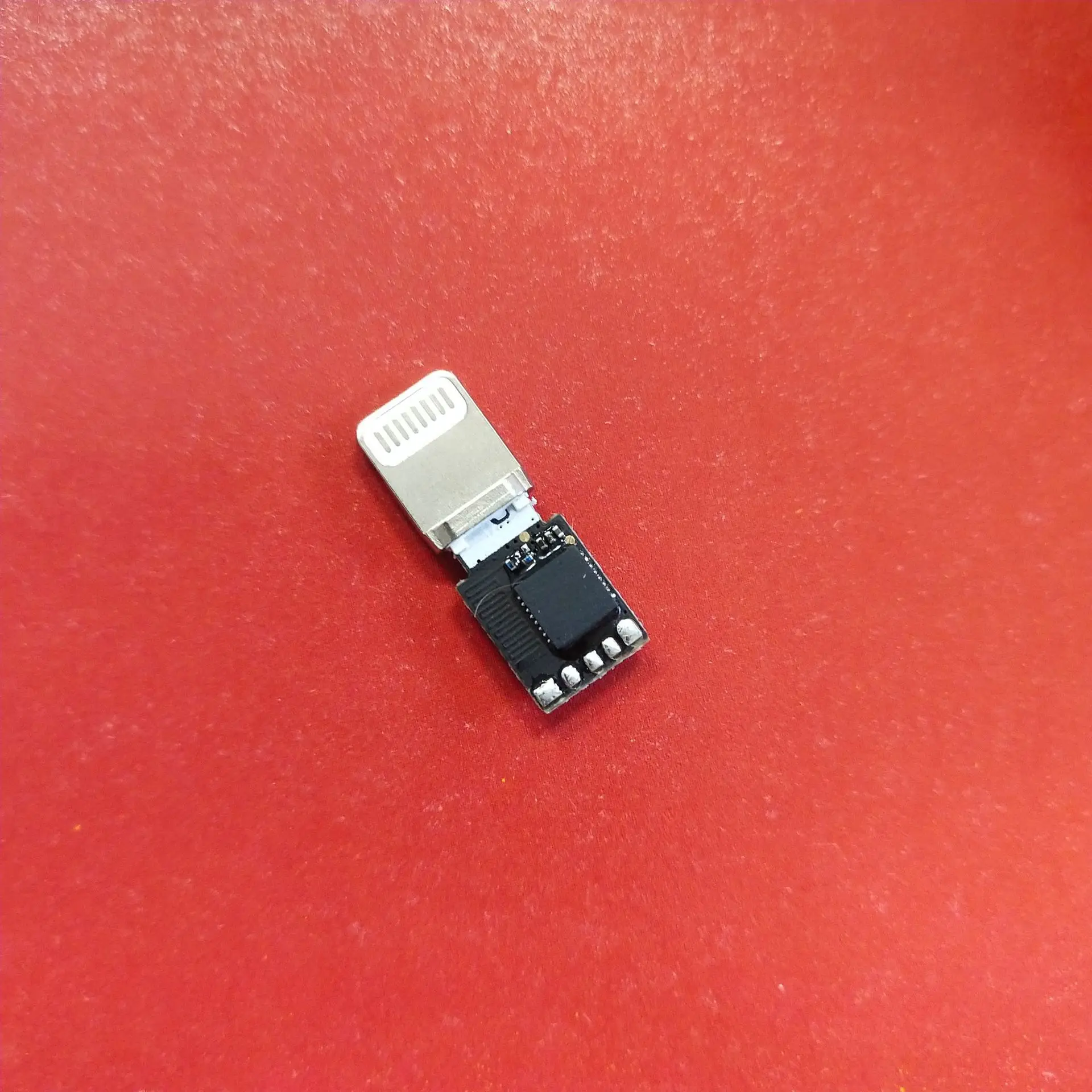 

C100 Male Connector Headset Audio Plug Terminal Suitable for Apple Series
