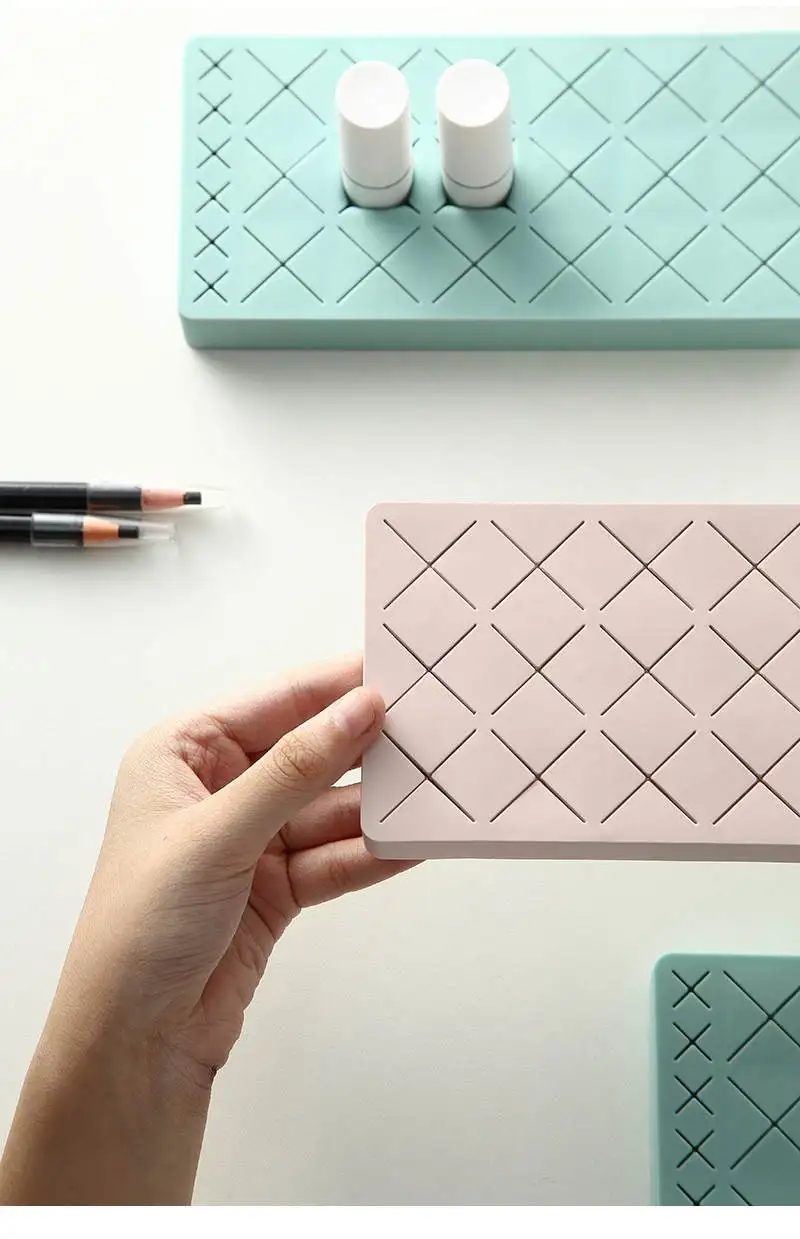 Creative Silicone Lipstick Storage Rack Jewelry Storage Makeup Silicone Cosmetic Eyebrow Pencil Storage Desktop Finishing Box