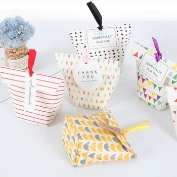 

Candy Food Kraft Paper Box With Handle Boxes Christmas Birthday Wedding Party Candy Gift Packing With Ribbon 30PCS