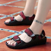 Модные летние мягкие мужские сандалии-гладиаторы; пляжная обувь; мужские шлепанцы; водонепроницаемые Вьетнамки; Sandalia Masculina Zapatos De Hombre