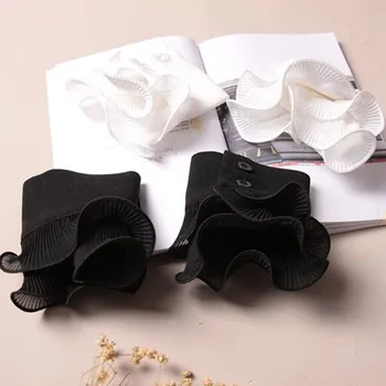 

Hot Decorated Cuff Fake Sleeves flounces Wrist Sleeves Lace pleated Wrist Cuff Autumn Winter Wild Sweater Decorative Sleeves