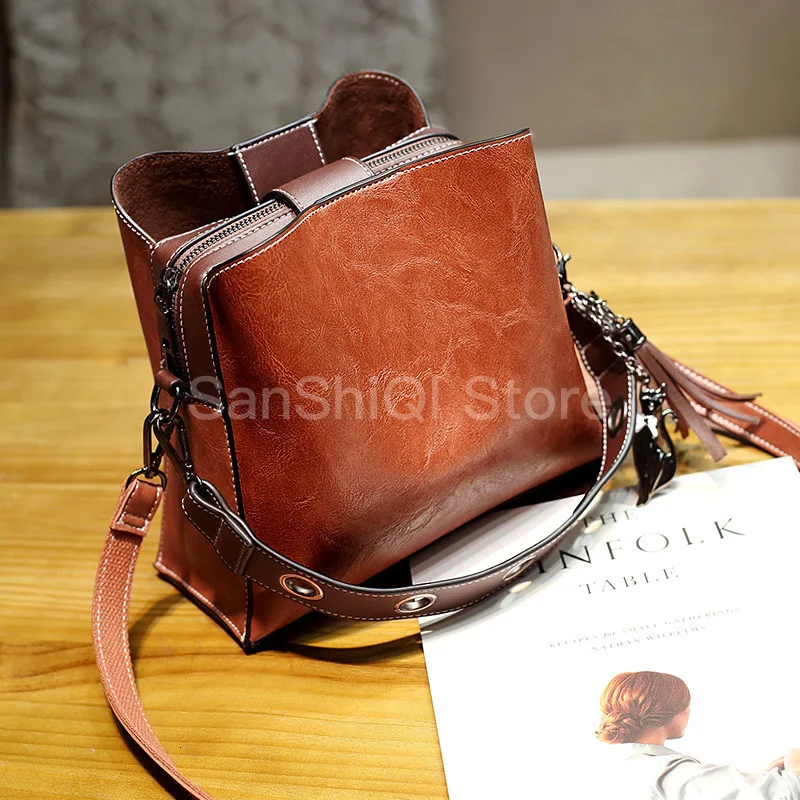 

2020 Vintage Genuine Leather Luxury Bucket Handbags Women Messenger Bag Famous Brand Shoulder Bags Designer Female Pochette Tote