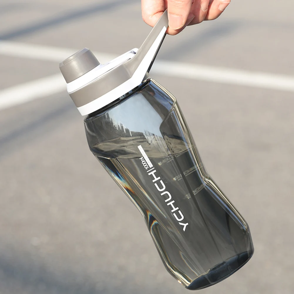 

Leak-proof Sports Water Bottle Portable 750 ml Large Capacity Food-Grade Flip Top Water Bottle