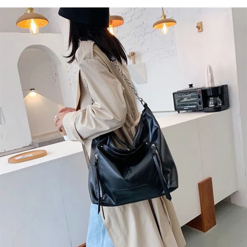 

DIINOVIVO Fashion Tote Handbags Large Capacity Shoulder Bag Soft PU Leather Bags Crossbody Bag Chain Solid Bags Travel WHDV1565