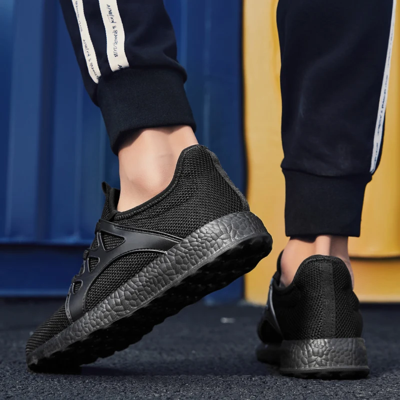 2020 Summer Breathable Light Outdoor Sports Shoes Running Soft Comfortable Casual Men Shoes Sneakers Zapatos Para Hombre