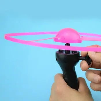 

1 Pcs Pull Luminous Flying Saucer Disc Neutral Plastic Pull Emitting Saucer Models Baby Toys Kids