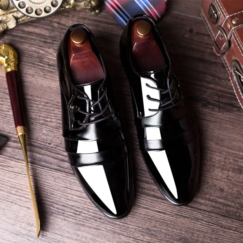 

2019Men's Suit Shoes Party Men's Dress Shoes Italian Leather Zapatos Hombre Formal Shoes Men's Office Sapato Social Masculino