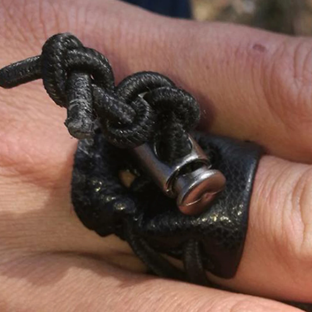 4 Pieces 7x7cm Archery Finger Tab - Finger Guard Protective Glove Saver for Outdoor Bow Hunting Training - Easy to Use