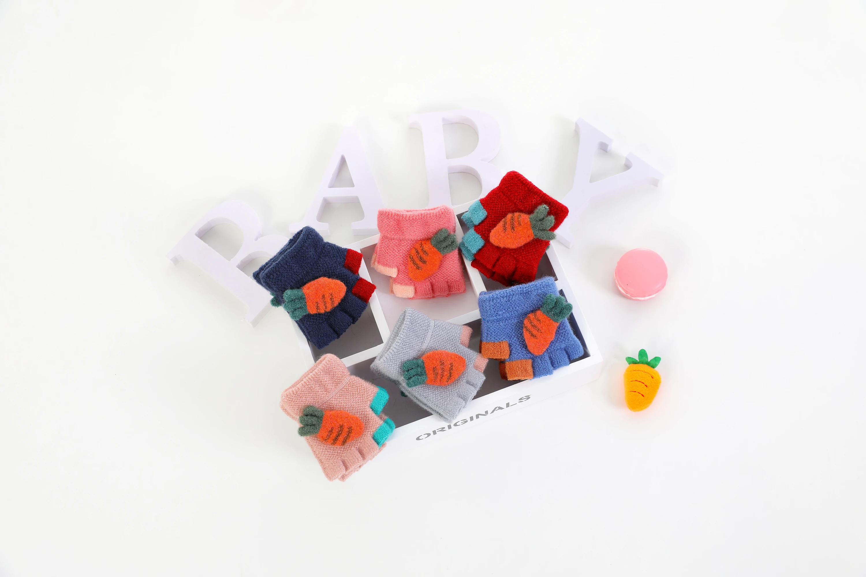 Мини-перчатки для младенцев, милые мужские трикотажные детские перчатки с морковкой, мужские и wo мужские утепленные перчатки для малышей