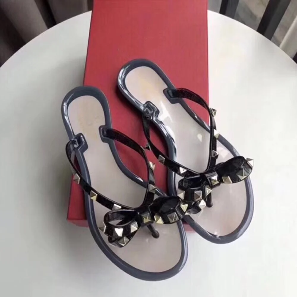 Thong Модные женские сандалии Обувь на плоской подошве Прозрачная обувь для женщин
