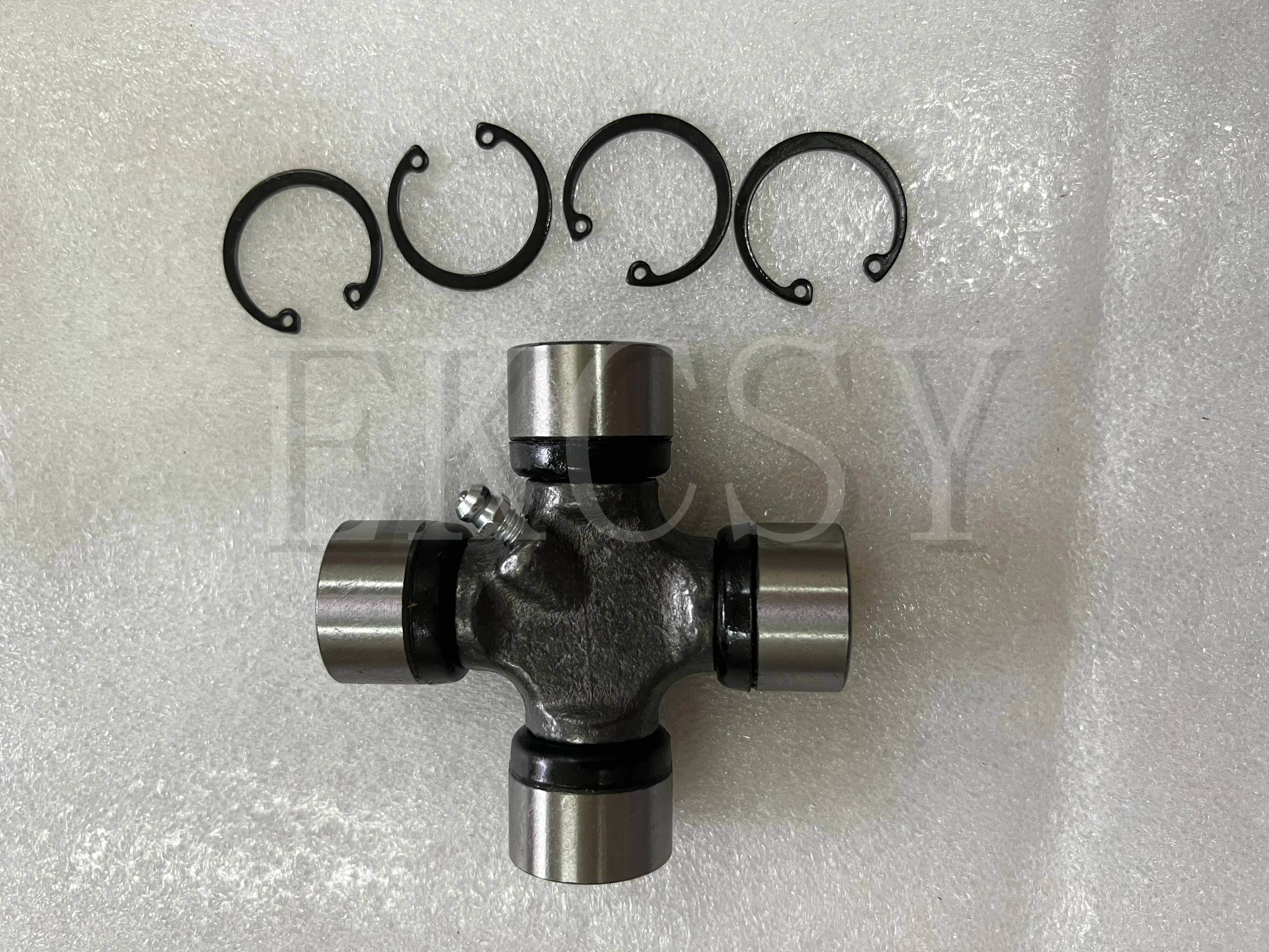 ORIGINAL QUALITY UNIVERSAL JOINT FOR NISSAN D22 NAVARA D40 NP300