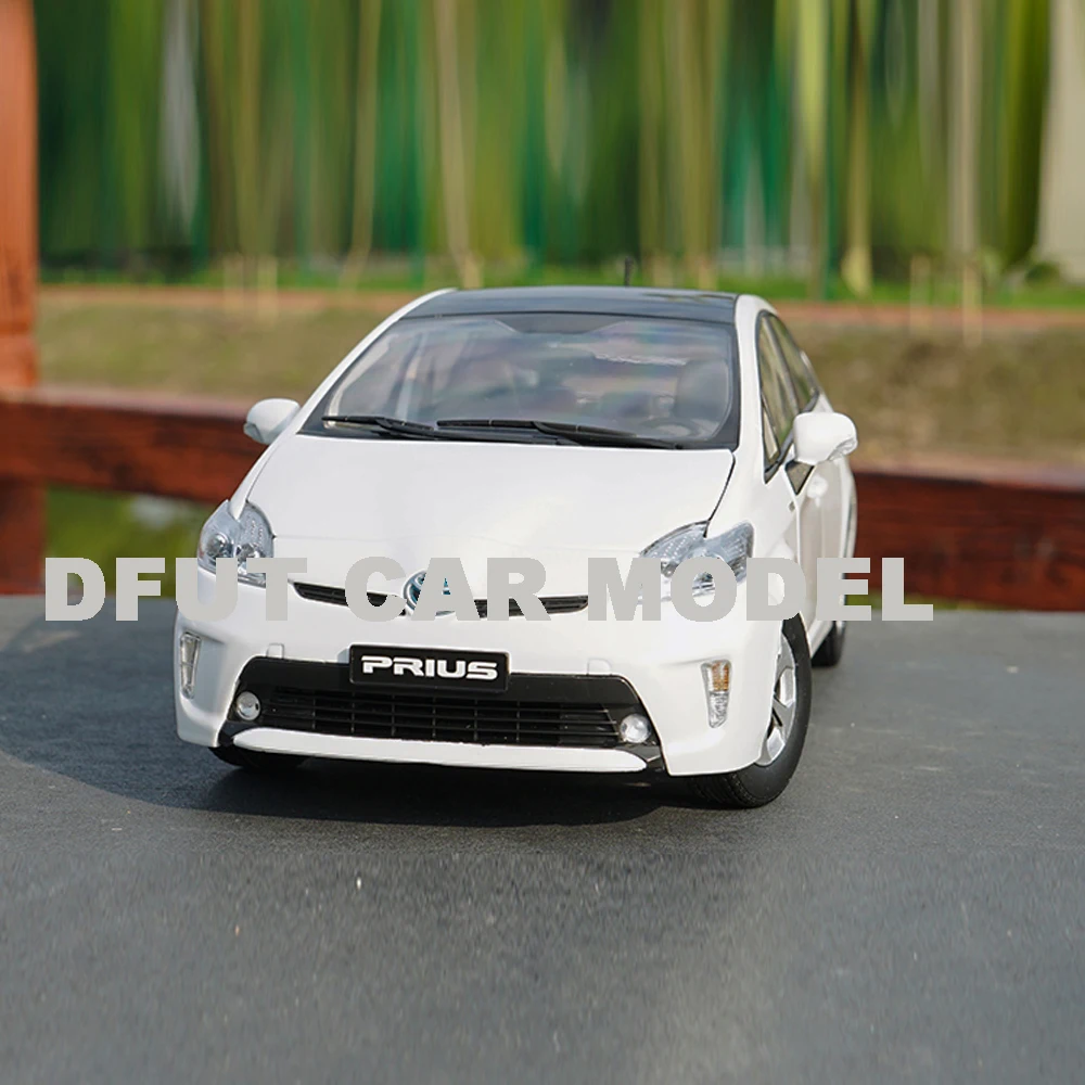 Литая 1:18 игрушечная спортивная модель автомобиля PRIUS из сплава, детские игрушечные машинки, оригинальные авторизованные подлинные детские игрушки, подарок