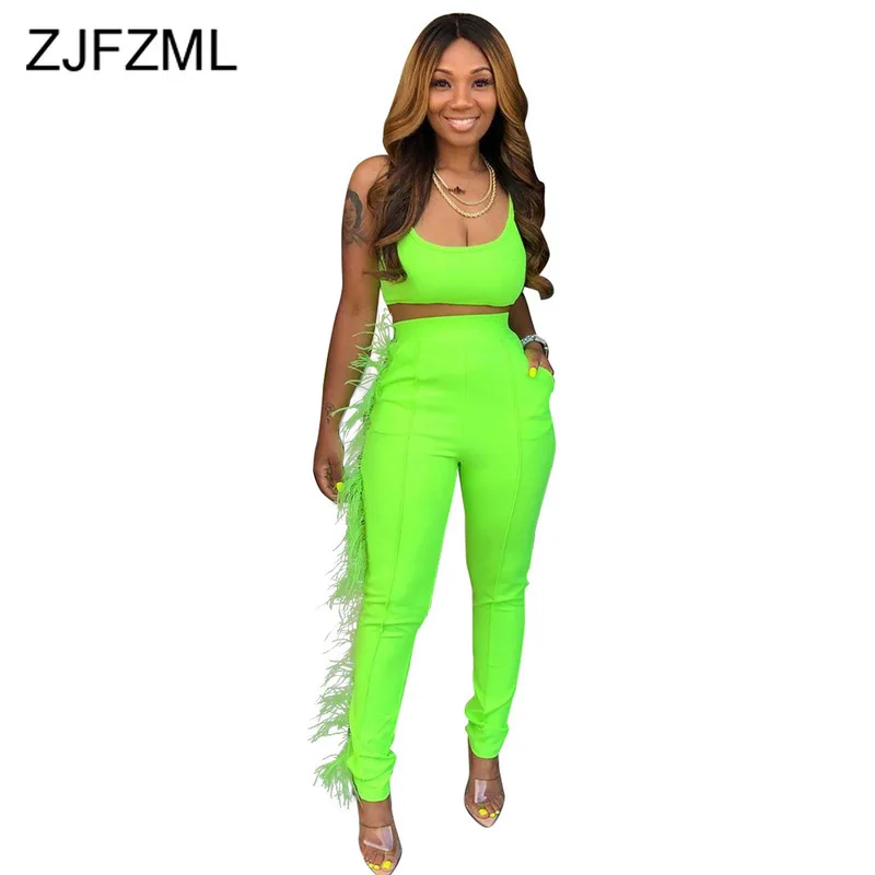 

Neon Green Feather Spliced Two Piece Set Women Spaghetti Strap Backless Crop Top And Bodycon Pants Sweatsuits 2Pcs Club Outfits