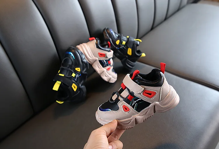 Autumn Winter Kids Original Casual Shoes Leather Children Running Shoes Comfortable Sports Shoes Outdoor Mesh Boys Girl Sneakers