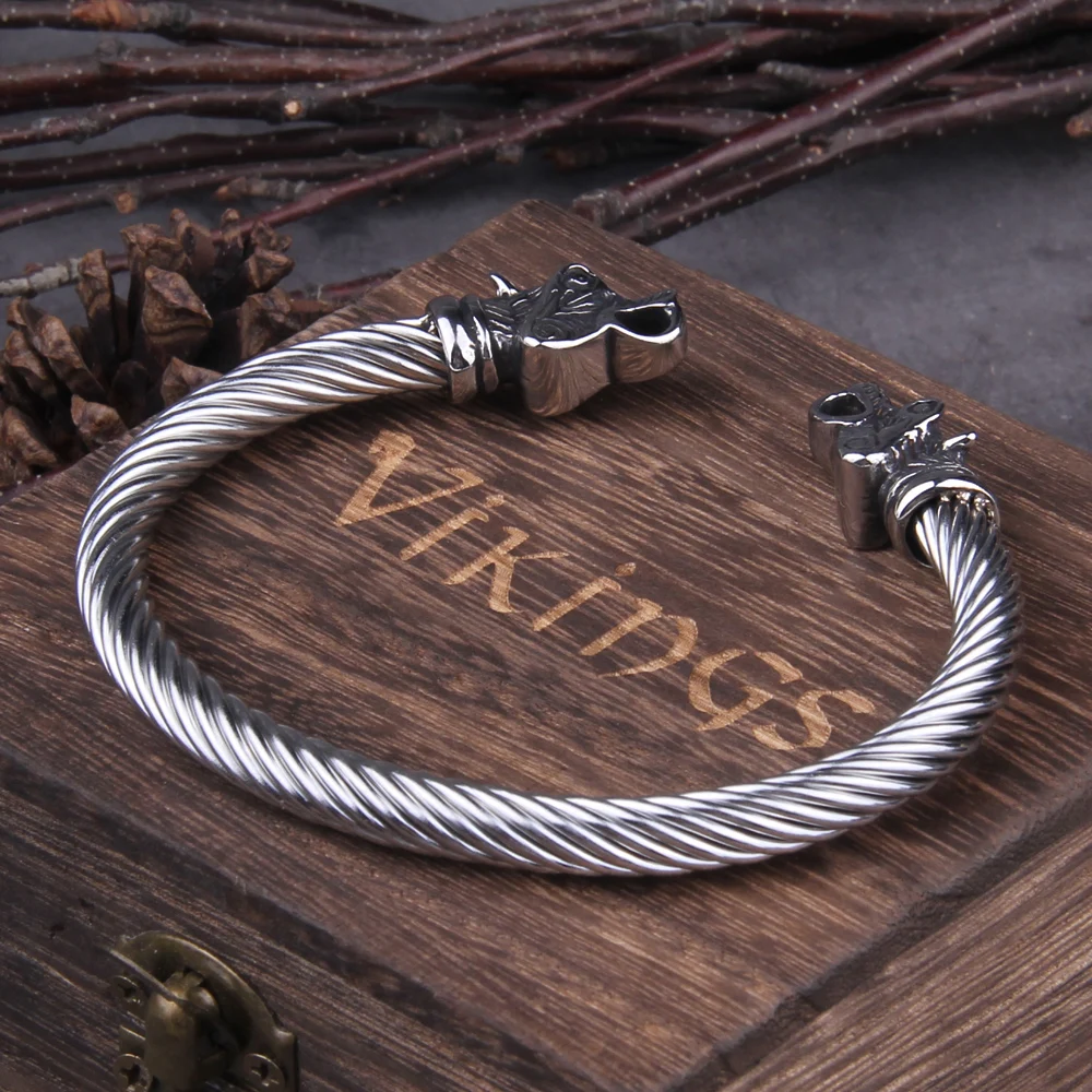 Leesville-based Crafty Celts making jewelry featured in History Channel's ' Vikings' | Business | coladaily.com