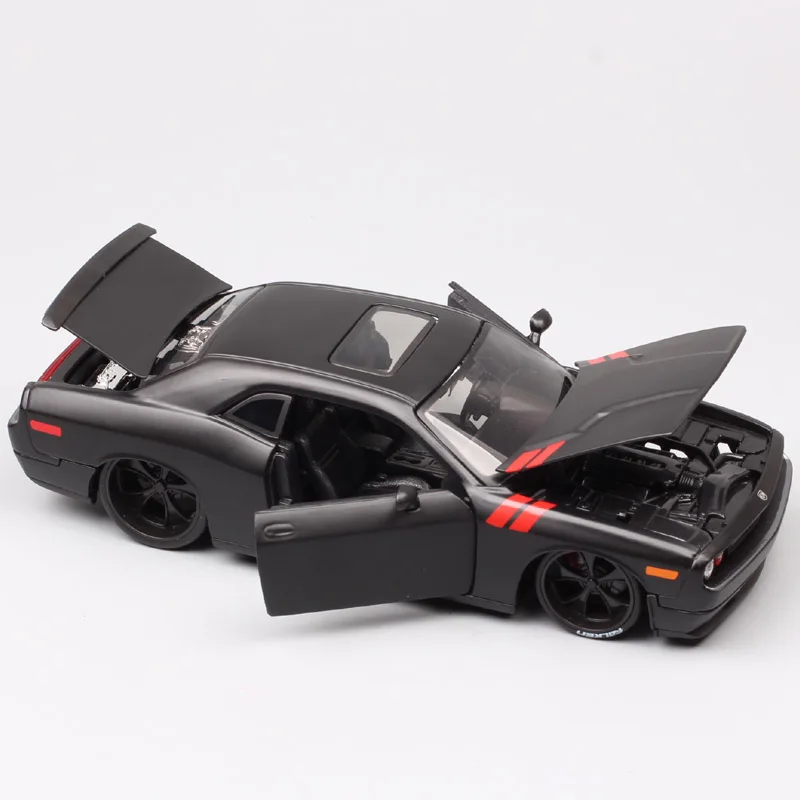 1:24 модель Maisto 2008 Dodge Challenger srt muscle sport car Diecasts& Toy автомобили-модельная игрушка купе эскизы для детского подарка