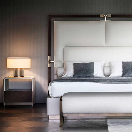 Chinese Modern Simple Style Wooden Double Bed Set with Two Nightstands