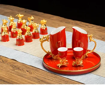 

Creative 12 Zodiac Chinese Ceramic Wine Set Exquisite Antique Hip Flask Wine Cup Set Wedding Barware Marriage Ceremony LA375