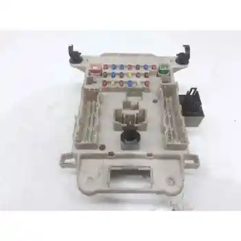 

8273142010 BOX RELES/FUSES TOYOTA RAV 4 (A2)