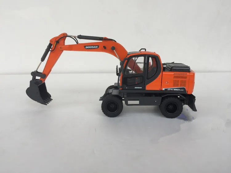 Новая Коллекционная литая под давлением модель игрушки 1:50 Doosan DX150W-9C колесных экскаваторов строительство автомобиля игрушка для дисплея, бизнес подарок