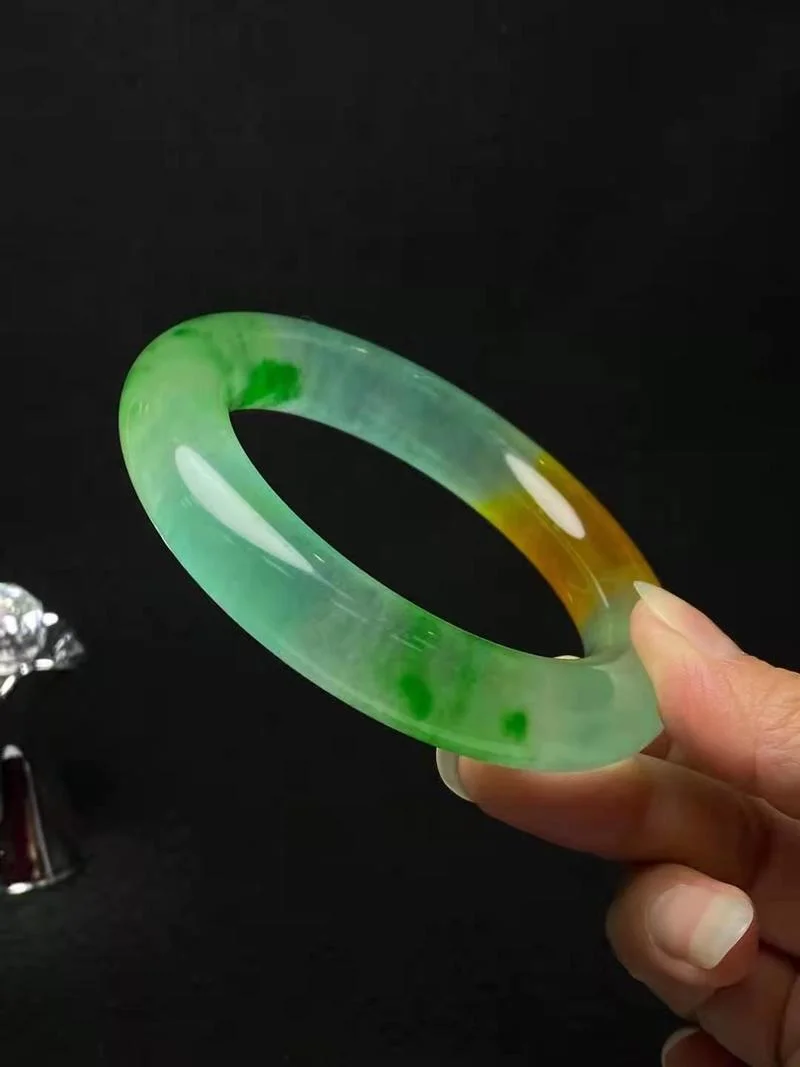 

Hot Selling Natural Nice Color Bangle Charm Jewellery Women's Hand-Carved Bracelet for Women Men Fashion Accessories 58-60mm