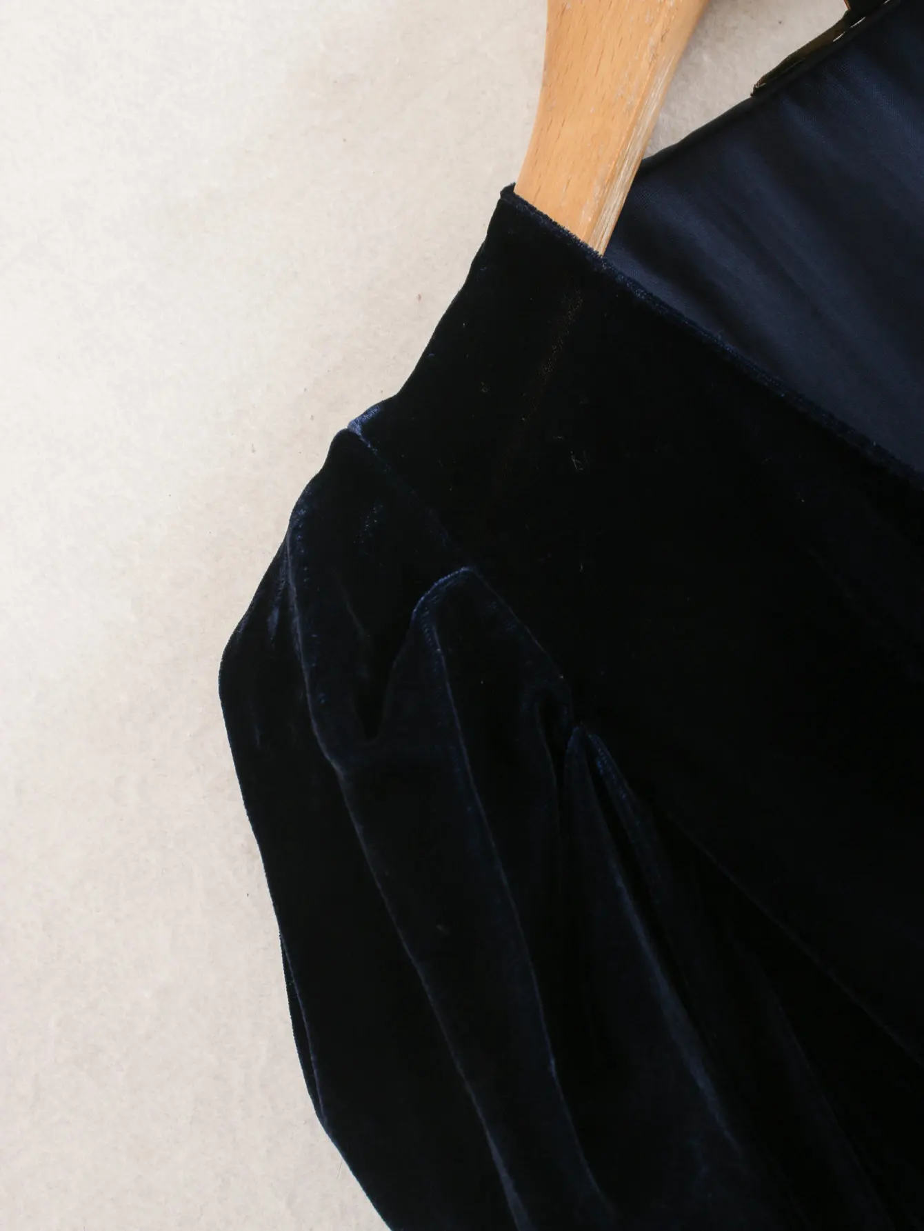 Женское платье-кимоно с перекрестным v-образным вырезом, темно-синего цвета, боди, рубашка, Женская Повседневная сиамская блузка, плиссированные комбинезоны с пышными рукавами, топы LS6099