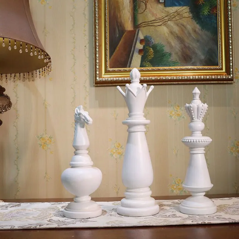 1 Set Resin Chess Pieces Ornaments International Chess Figurines Decoration Family Board Game Home Decoration Crafts Set