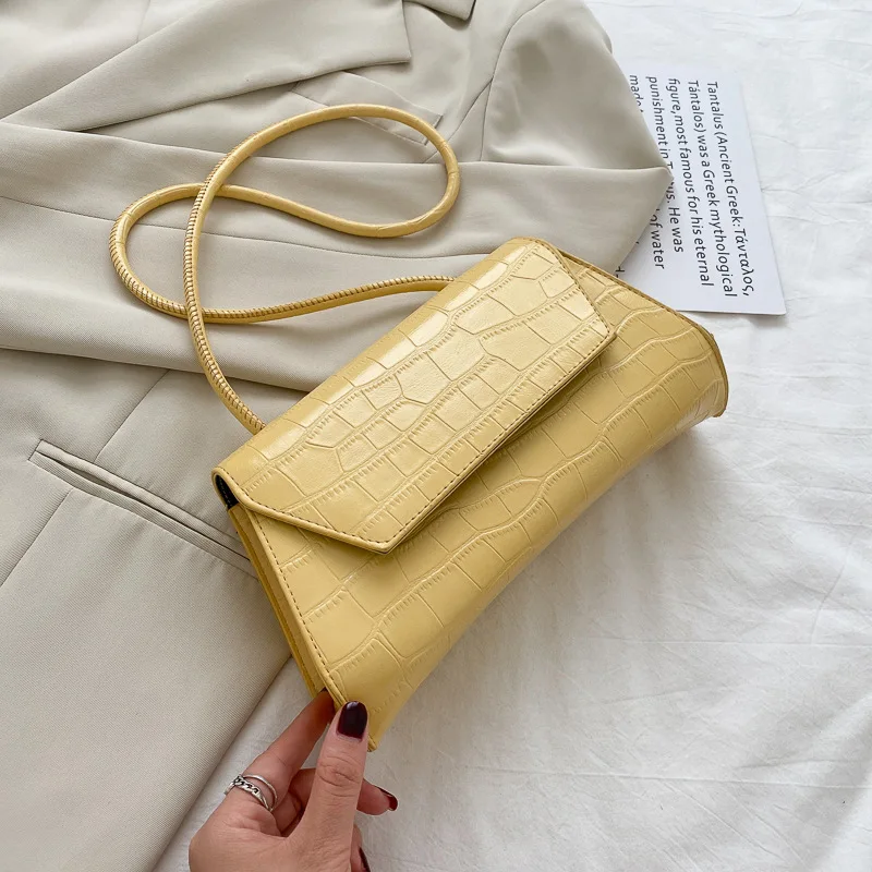 

2020 new bag tide net celebrity all-match female bag niche baguette bag crocodile pattern shoulder messenger armpit bag