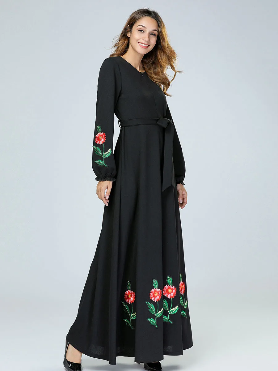 7419 AliExpress мусульманское длинное платье в европейском и американском стиле с большим подолом, свободное трикотажное платье с вышивкой