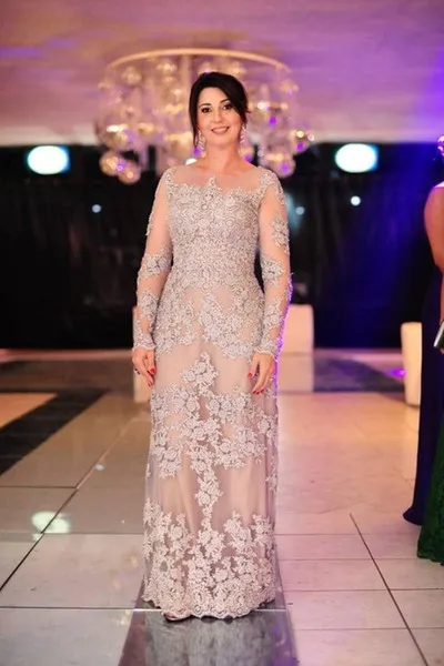 Plus Size 2019 Moeder Van De Bruid Jurken A-lijn Lange Mouwen Tulle Applicaties Lace Lange Bruidegom Moeder Jurken Voor Bruiloften Plus Size 2019 Moeder Van De Bruid Jurken A-lijn Lange Mouwen Tulle Applicaties Lace Lange Bruidegom Moeder Jurken Voor Bruiloften
