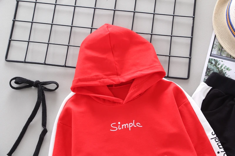 Детская одежда для малышей TracksuitsChildren Демисезонный детей ясельного возраста активный Костюмы костюм для мальчиков и девочек с надписью с капюшоном в стиле пэчворк штаны 2 шт./компл