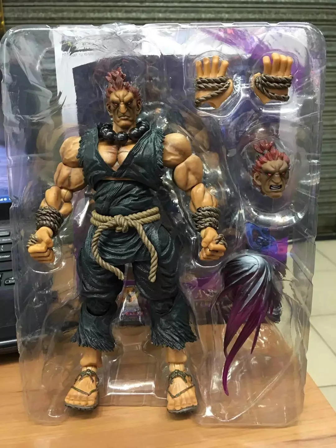 Мобильный Гараж Комплект Модель SHF Street Fighter они gouki в штучной упаковке украшения Модель Коллекция