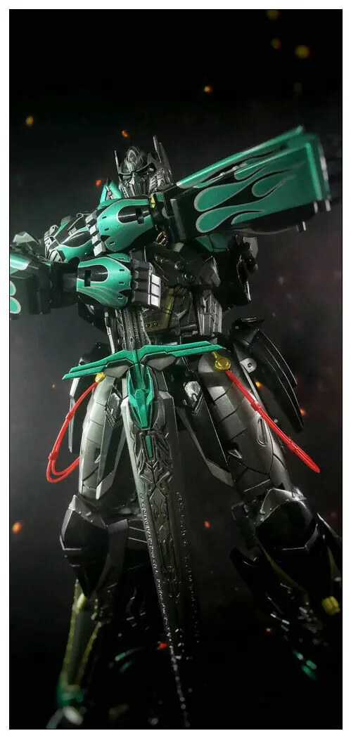 Трансформационные уникальные игрушки UT R-02B OP Challenger OptimuPrime Black inlock