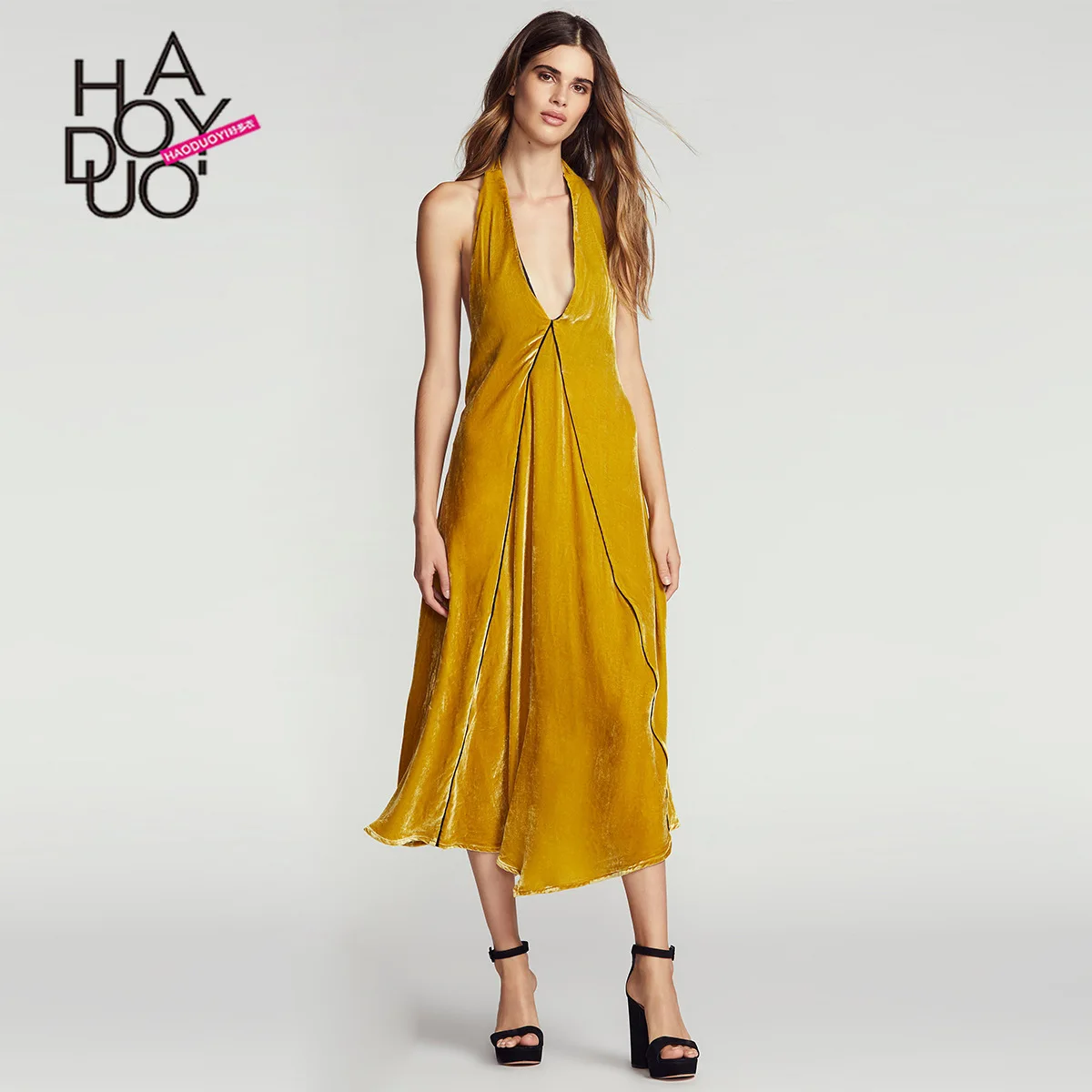 

Haoduoyi Europe And America Fast Fashion Simple Solid Color Velvet Lace-up Halter Backless Dress Processing