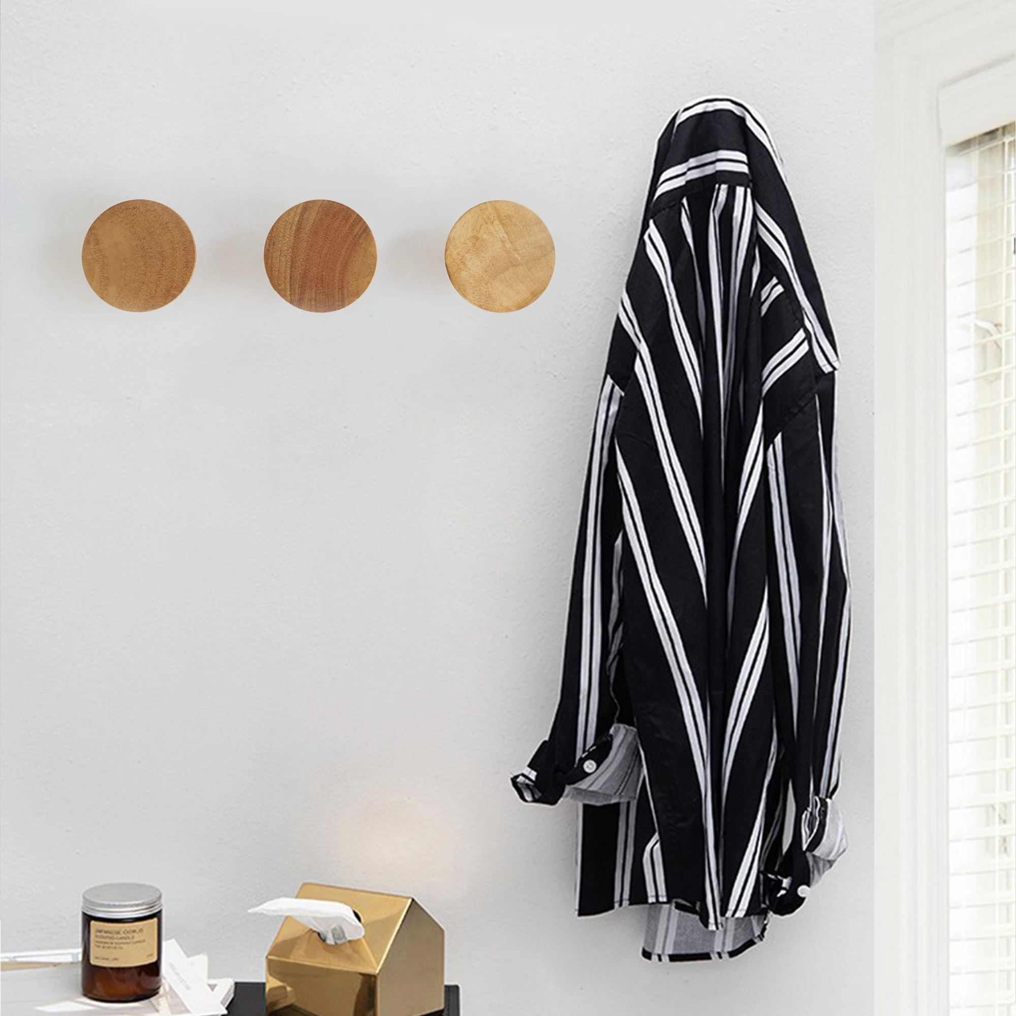 

4 шт., деревянные вешалки для одежды и сумок