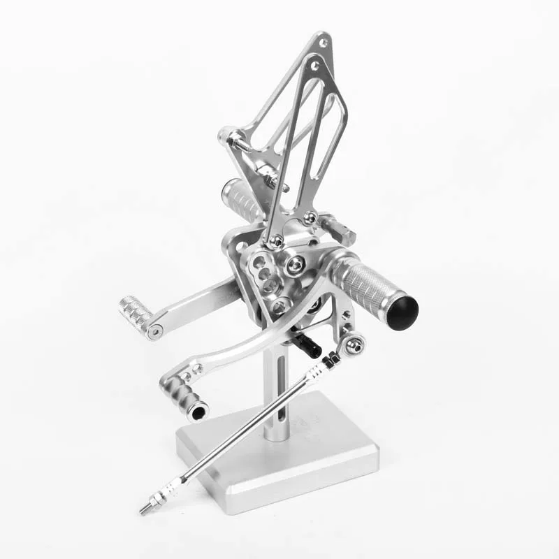 Серебристый SMOK педаль мотоцикла для Suzuki GSXR 1000 2005 2006 алюминиевый сплав Rearset подножки черный серебристый красный синий золотой зеленый - Цвет: Серебристый