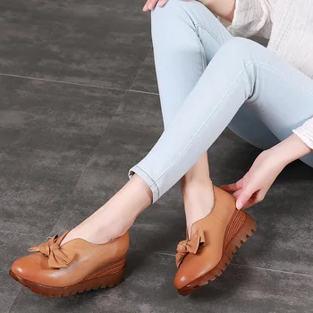 

Tyawkiho Genuine Leather Women Pumps 8 CM High Heels Women Wedge Shoes Slip On Spring 2018 Retro Handmade Leather Pumps Bowknot