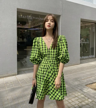 

EAD 2020 summer new retro fashion green plaid sexy V-neck dress female Korean temperament personality a word short sleeve dress