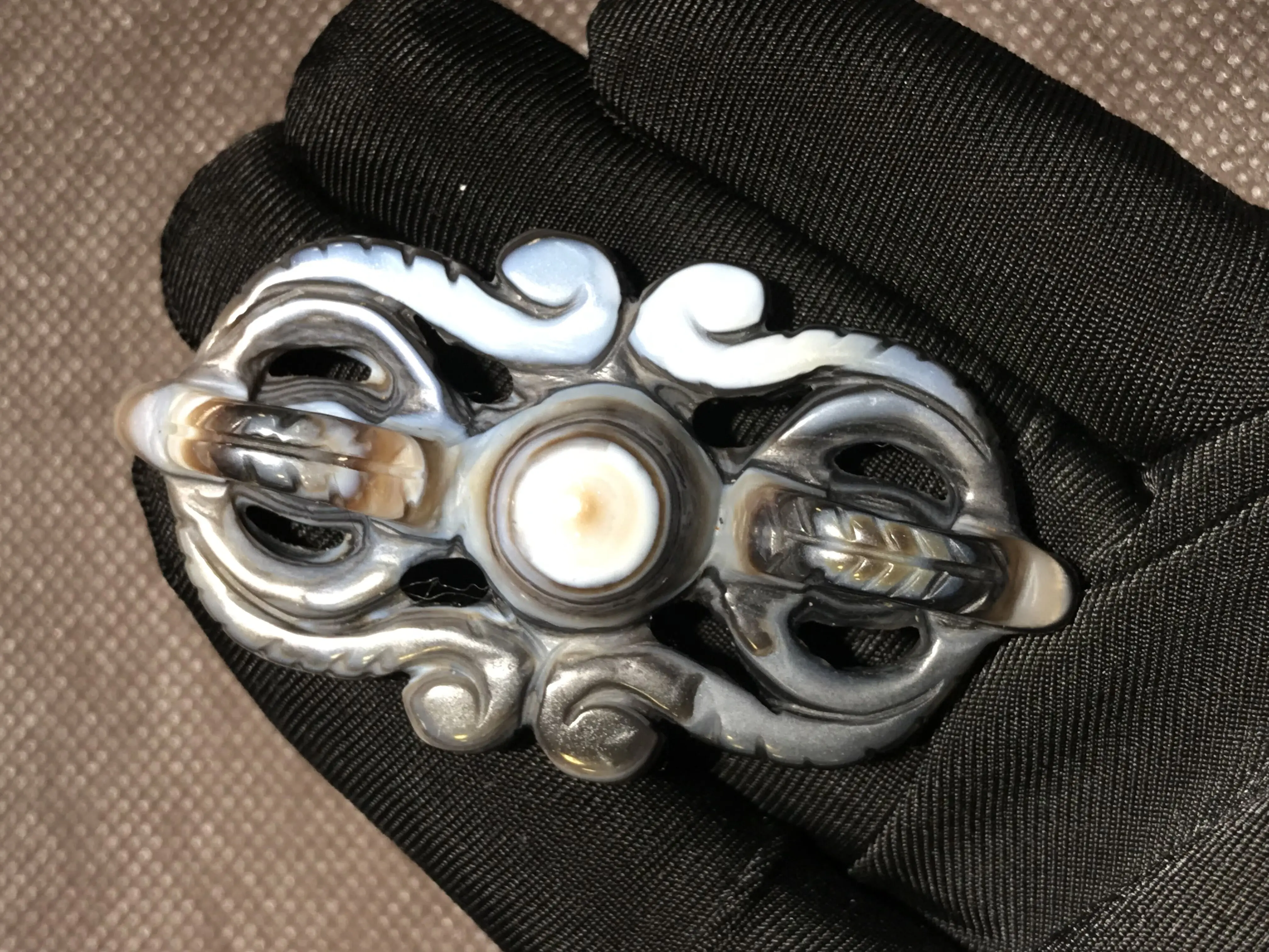 

Big Treasure Talisman energy Tibetan Onyx Vajor Dorje Sculptural Pendant Amulet Timestown