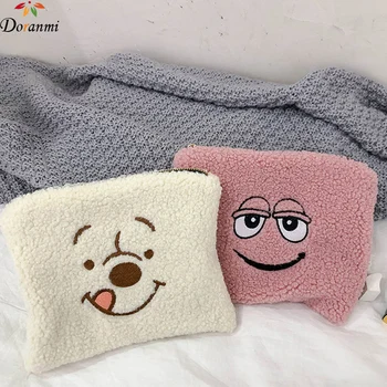 

DORANMI Lovely Carton Embroidery Cosmetic Bags For Women 2020 Soft Square Makeup Bag Female Cosmetic Container Clutch Bags BG651