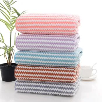 

Warp Knitting Coral Velvet Cationic Pineapple Bath Towel Absorbent Thickened Hot Selling Bath Towel Street Vendor Supply of Good